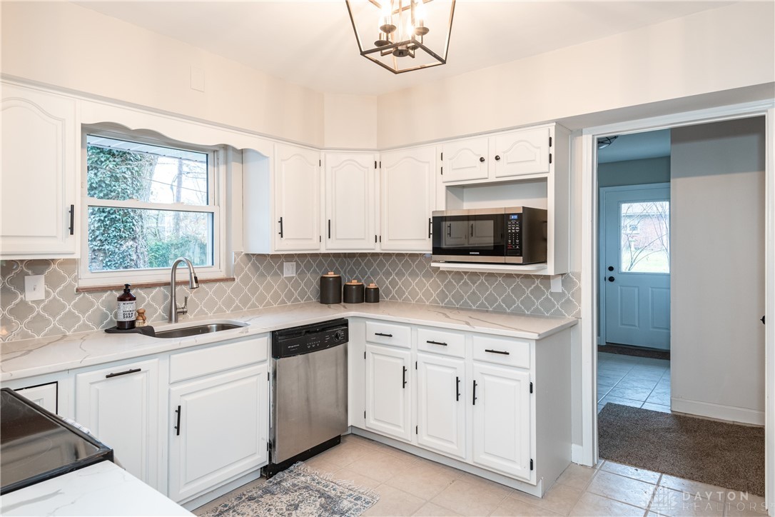 384 Enfield Road Dayton, OH 45459 - Photo 24 of 50 Gallery Image 24