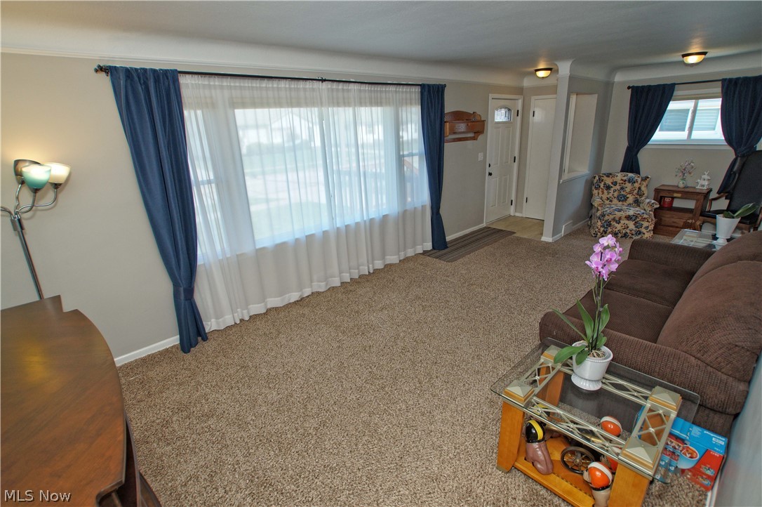 30042 Barjode Road Willowick, OH 44095 - Photo 4 of 33 Gallery Image 4