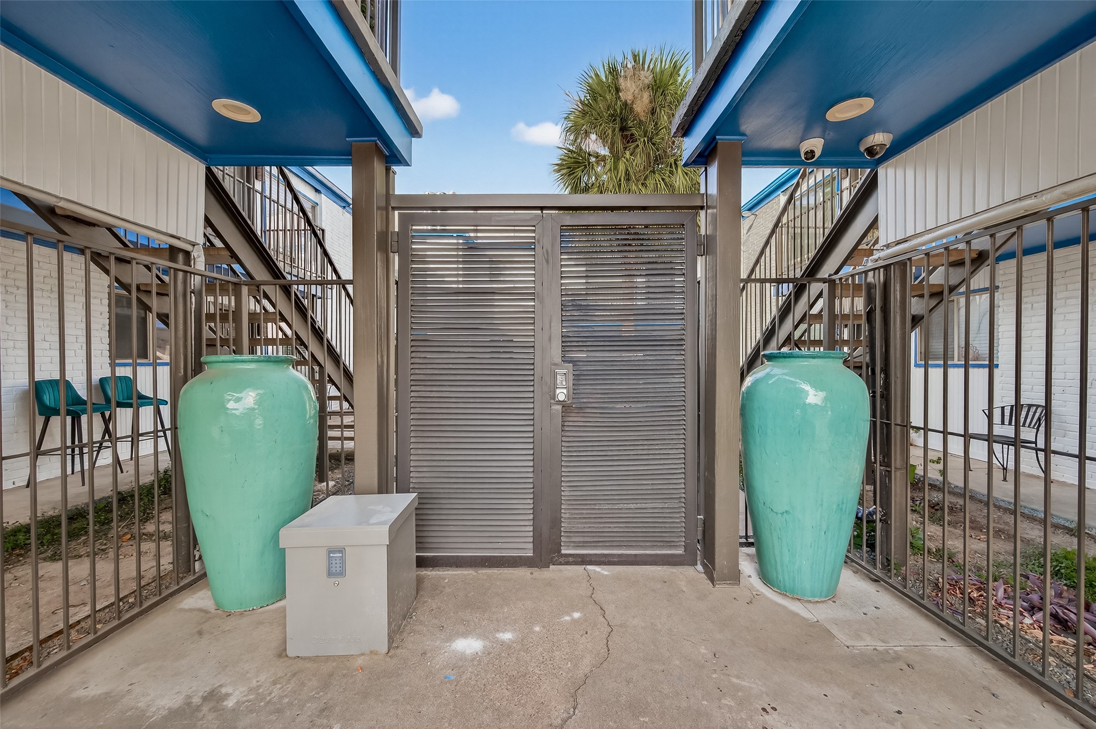 2020 Huldy Street, Unit 10 Houston, TX 77019 - Photo 3 of 24