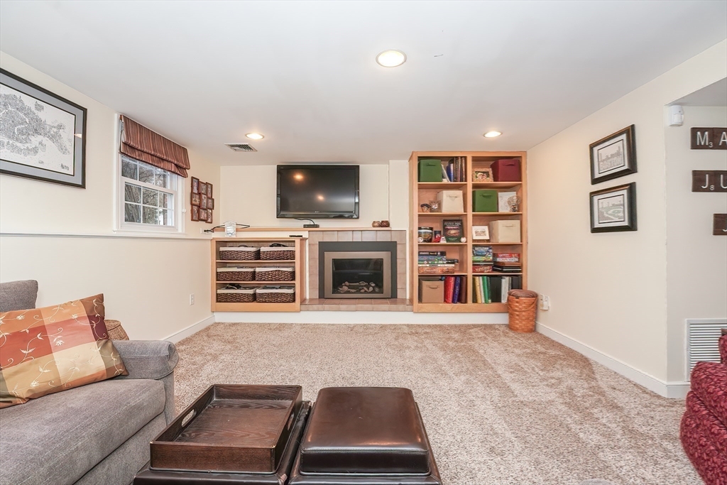 1 Robbern Road Hopkinton, MA 01748 - Photo 26 of 42 Gallery Image 26
