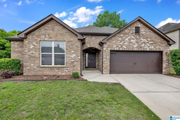 $349,900 | 208 Creekside Court, Pelham, AL 35124