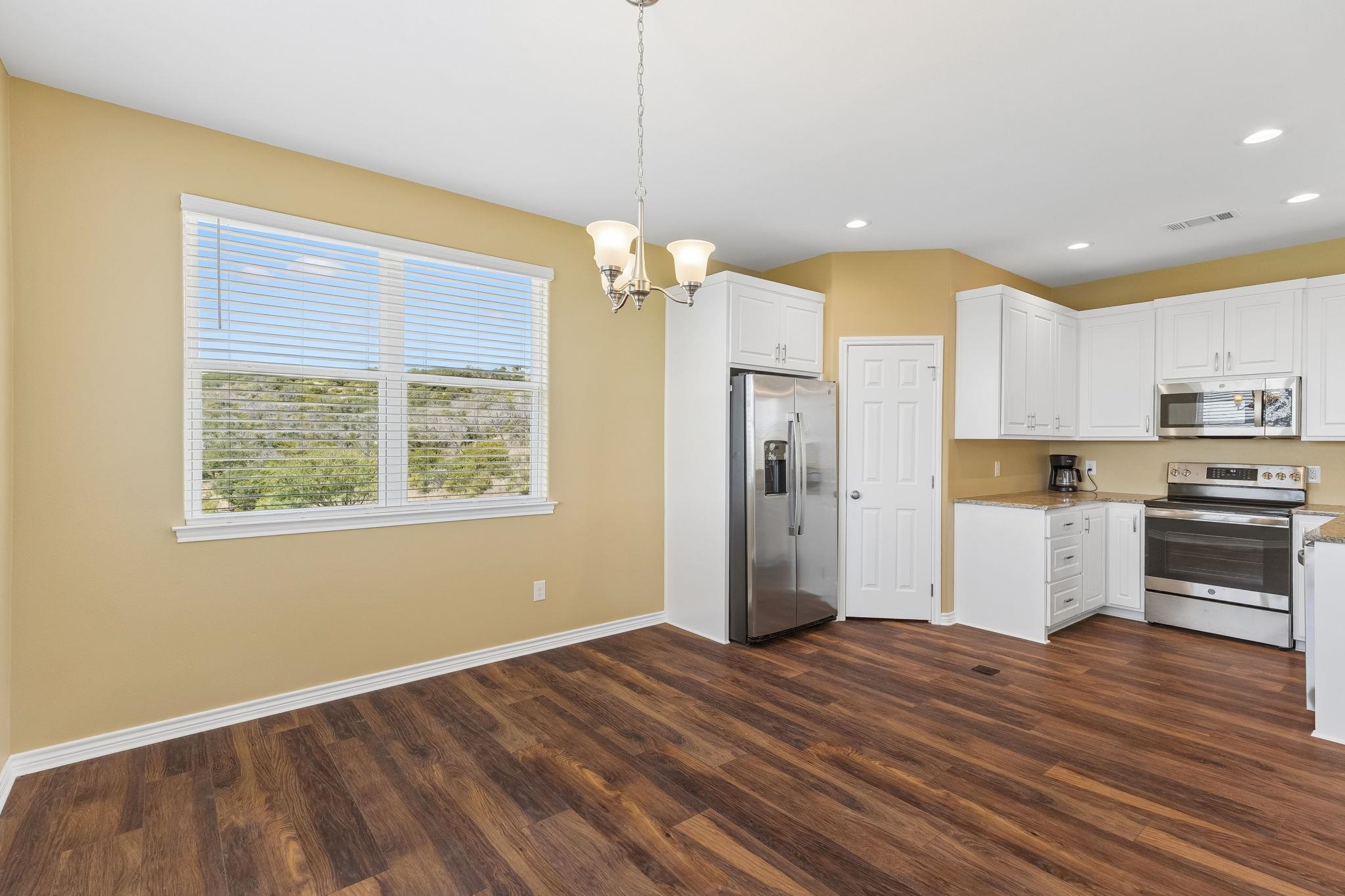 113 War Bonnet Ridge Kingsland, TX 78639 - Photo 12 of 39 Gallery Image 12
