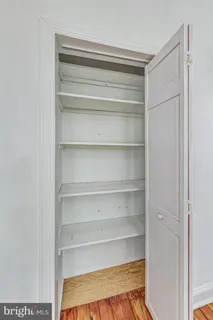 $1,125,000 | 524 10th Street Southeast, Washington, DC 20003