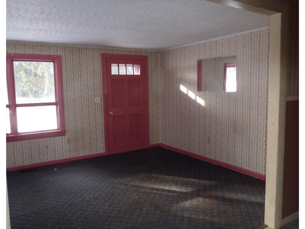 109 Beech Hill Road Exeter, NH 03833 - Photo 3 of 13 Gallery Image 3