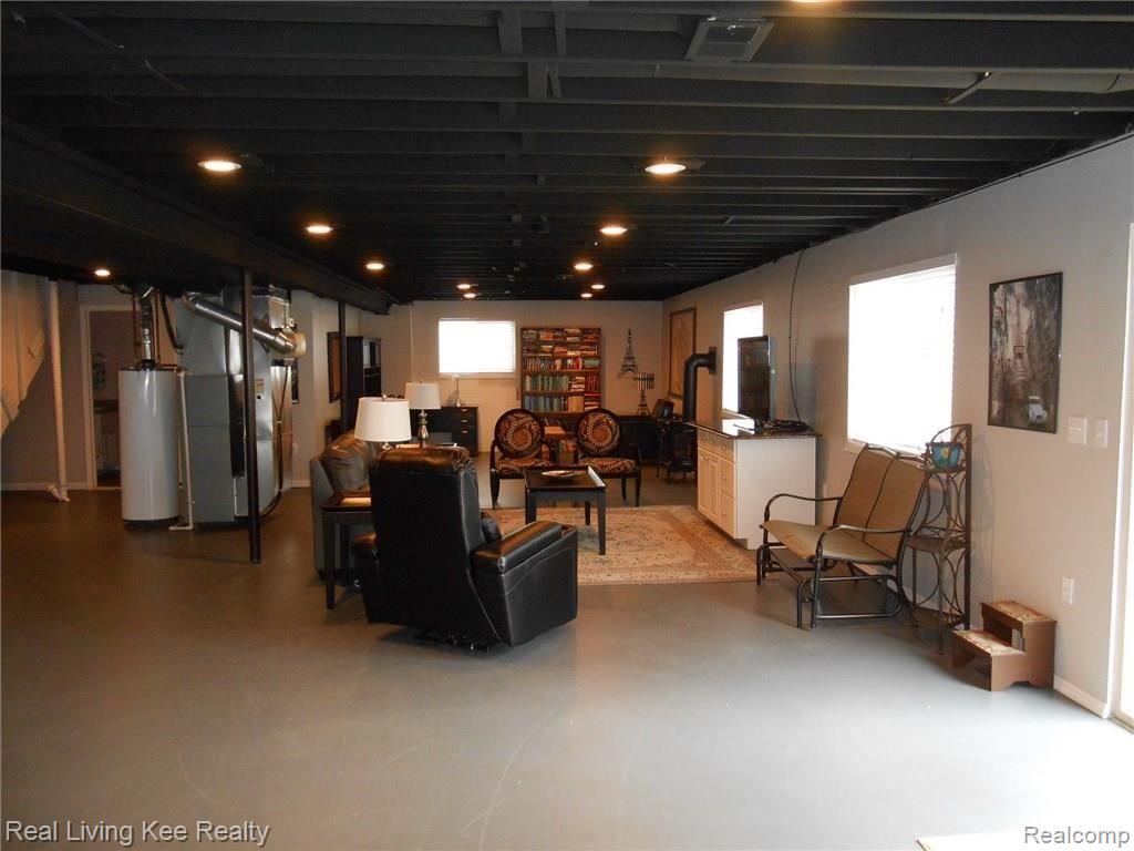 536 Curzon Road Rochester Hills, MI 48307 - Photo 16 of 17