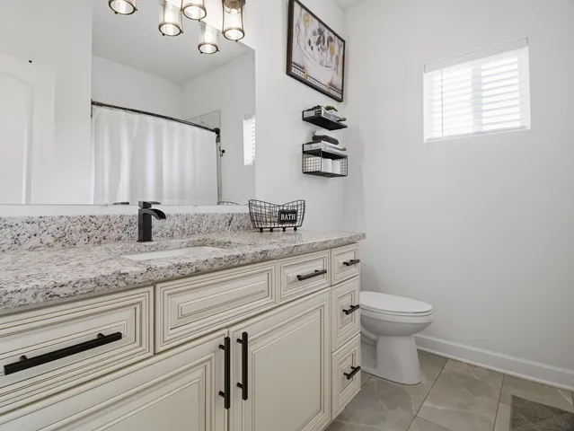 $624,900 | 8566 South 83rd Avenue, Hickory Hills, IL 60457