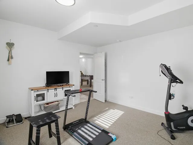 $624,900 | 8566 South 83rd Avenue, Hickory Hills, IL 60457