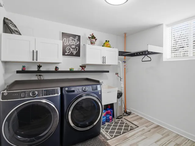 $624,900 | 8566 South 83rd Avenue, Hickory Hills, IL 60457