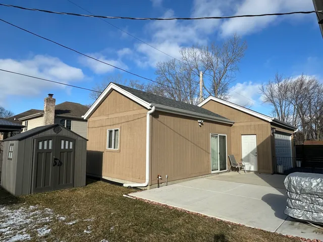 $624,900 | 8566 South 83rd Avenue, Hickory Hills, IL 60457