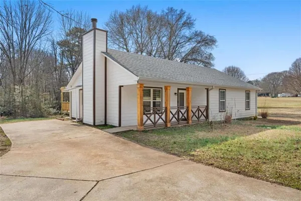 $269,000 | 1220 South Hampton Road, Hampton, GA 30228