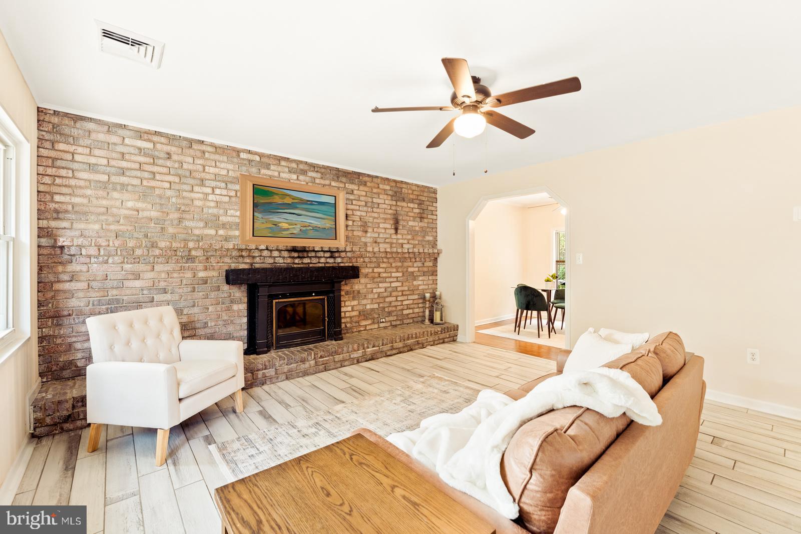19 Peppermint Road Levittown, PA 19056 - Photo 2 of 30 Gallery Image 2