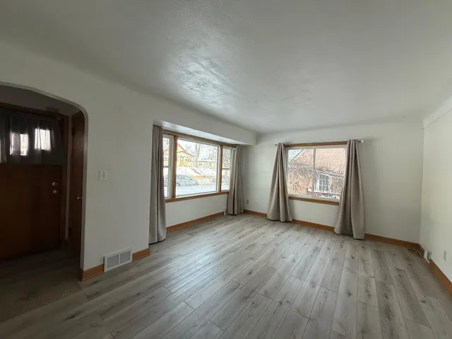 $295,000 | 1862 Ames Avenue East, St. Paul, MN 55119