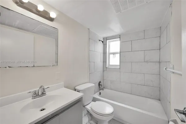 $1,950 | 2241 Northwest 59th Terrace, Unit 1, Lauderhill, FL 33313