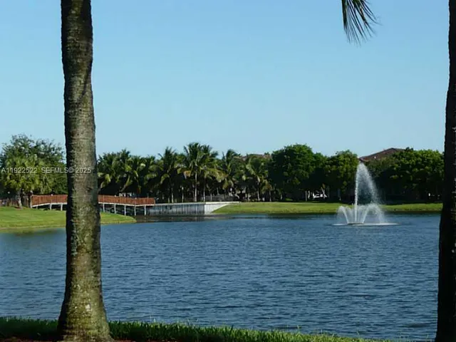 $2,300 | 2494 Centergate Drive, Unit 302, Miramar, FL 33025