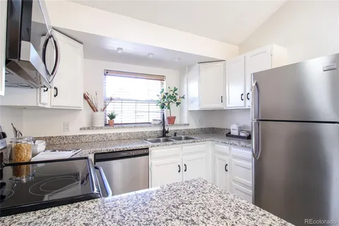 $484,900 | 1789 South Ensenada Way, Aurora, CO 80017