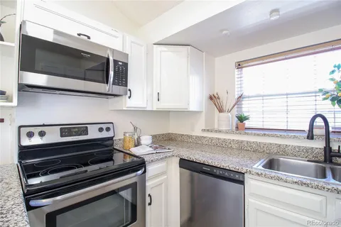 $484,900 | 1789 South Ensenada Way, Aurora, CO 80017