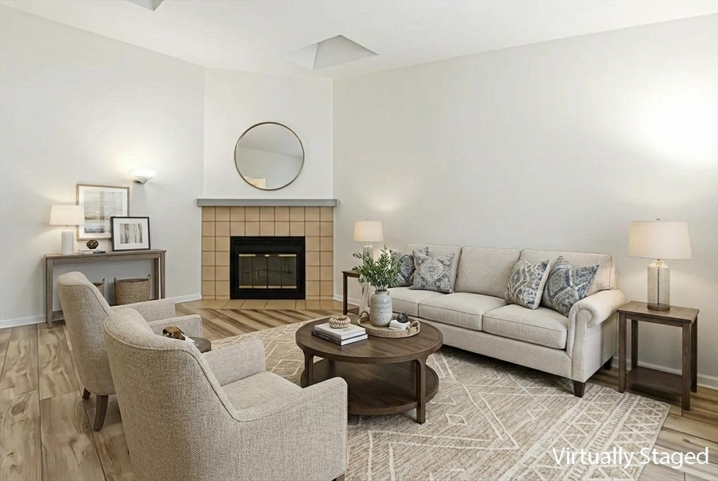 48 Londonderry Road, Unit 48 Grafton, MA 01519 - Photo 3 of 29