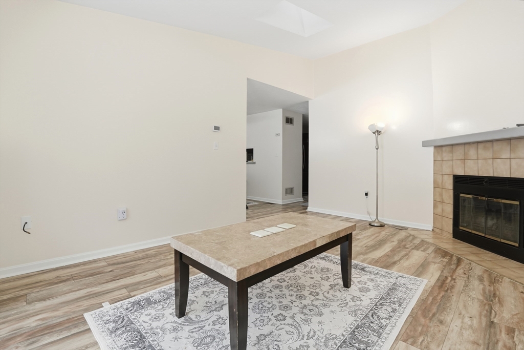 48 Londonderry Road, Unit 48 Grafton, MA 01519 - Photo 5 of 29