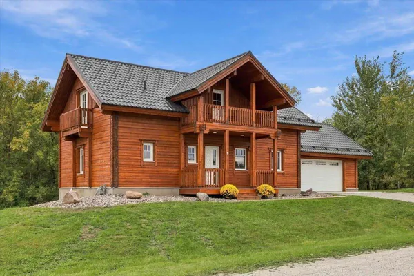 $485,000 | 905 Eldris Way, Mora, MN 55051