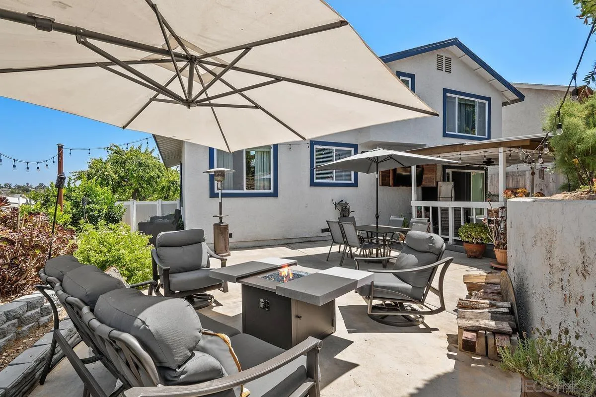 1660 Hawk Ridge Place Escondido, CA 92027 - Photo 15 of 31 Gallery Image 15