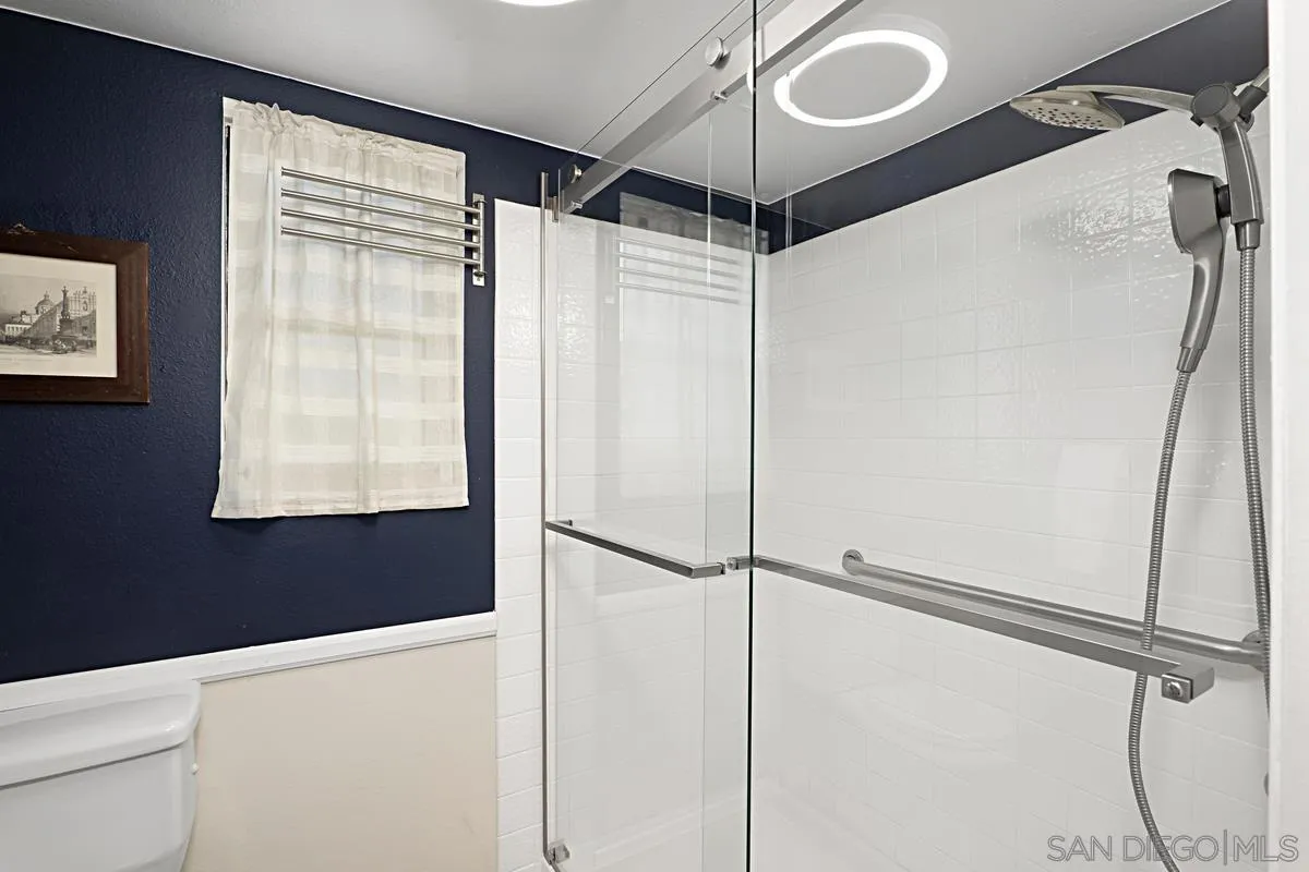 1660 Hawk Ridge Place Escondido, CA 92027 - Photo 22 of 31 Gallery Image 22