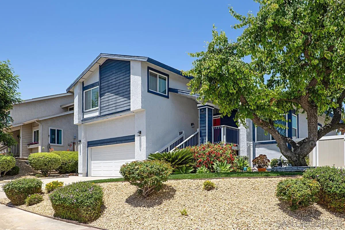 1660 Hawk Ridge Place Escondido, CA 92027 - Photo 30 of 31 Gallery Image 30
