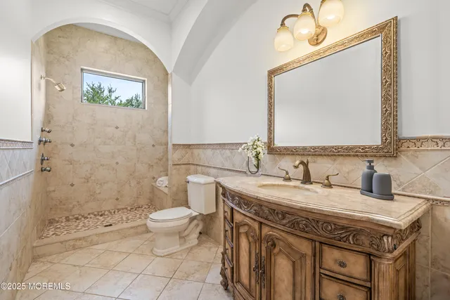 $1,999,000 | 1548 North Bay Avenue, Toms River, NJ 08753