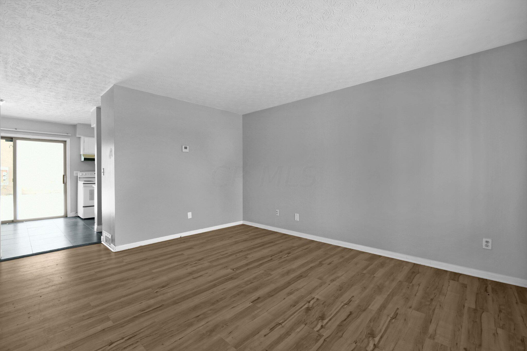 1882 Billingsley Road Columbus, OH 43235 - Photo 7 of 25 7-web-or-mls-1882-billingsley-rd