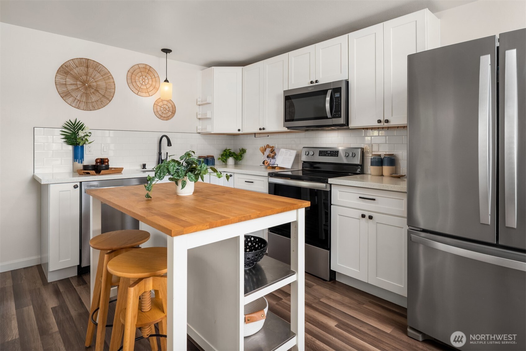5528 South Langston Road Seattle, WA 98178 - Photo 10 of 37 Gallery Image 10