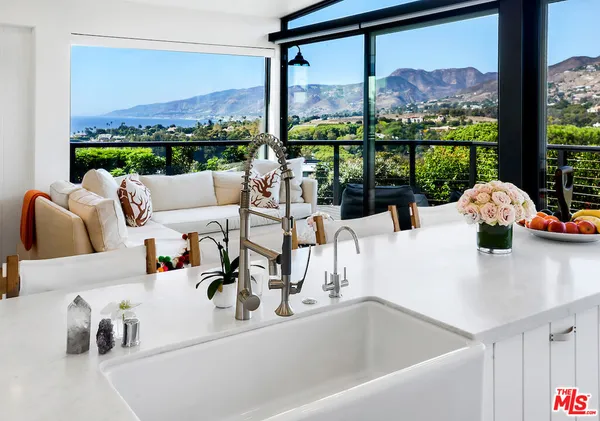 $12,500 | 29500 Heathercliff Road, Unit 212, Malibu, CA 90265