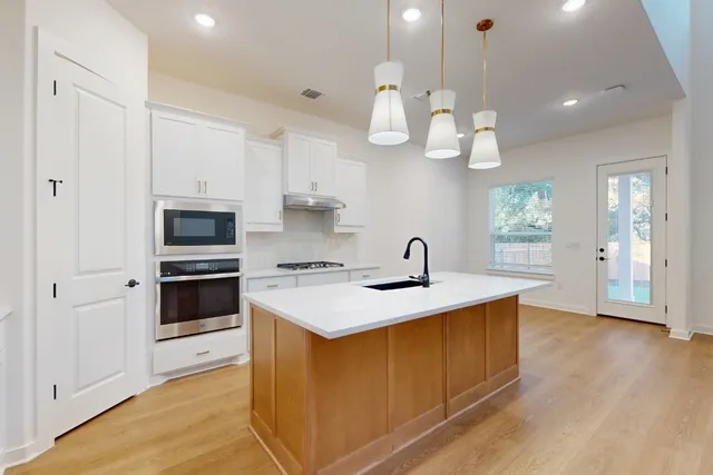 $619,990 | 3613 Helena Way, Leander, TX 78641