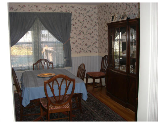 710 Walnut Street Newton, MA 02459 - Photo 8 of 11