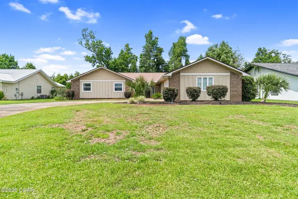 $2,650 | 136 Derby Woods Drive, Lynn Haven, FL 32444