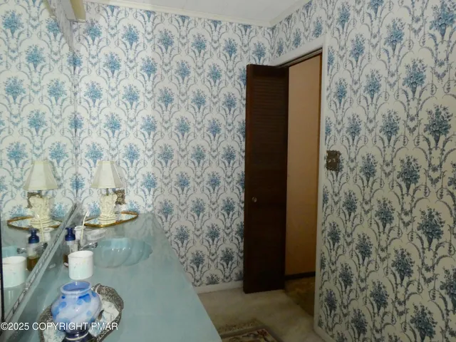 $179,000 | 338 East Centre Street, Mahanoy City, PA 17948