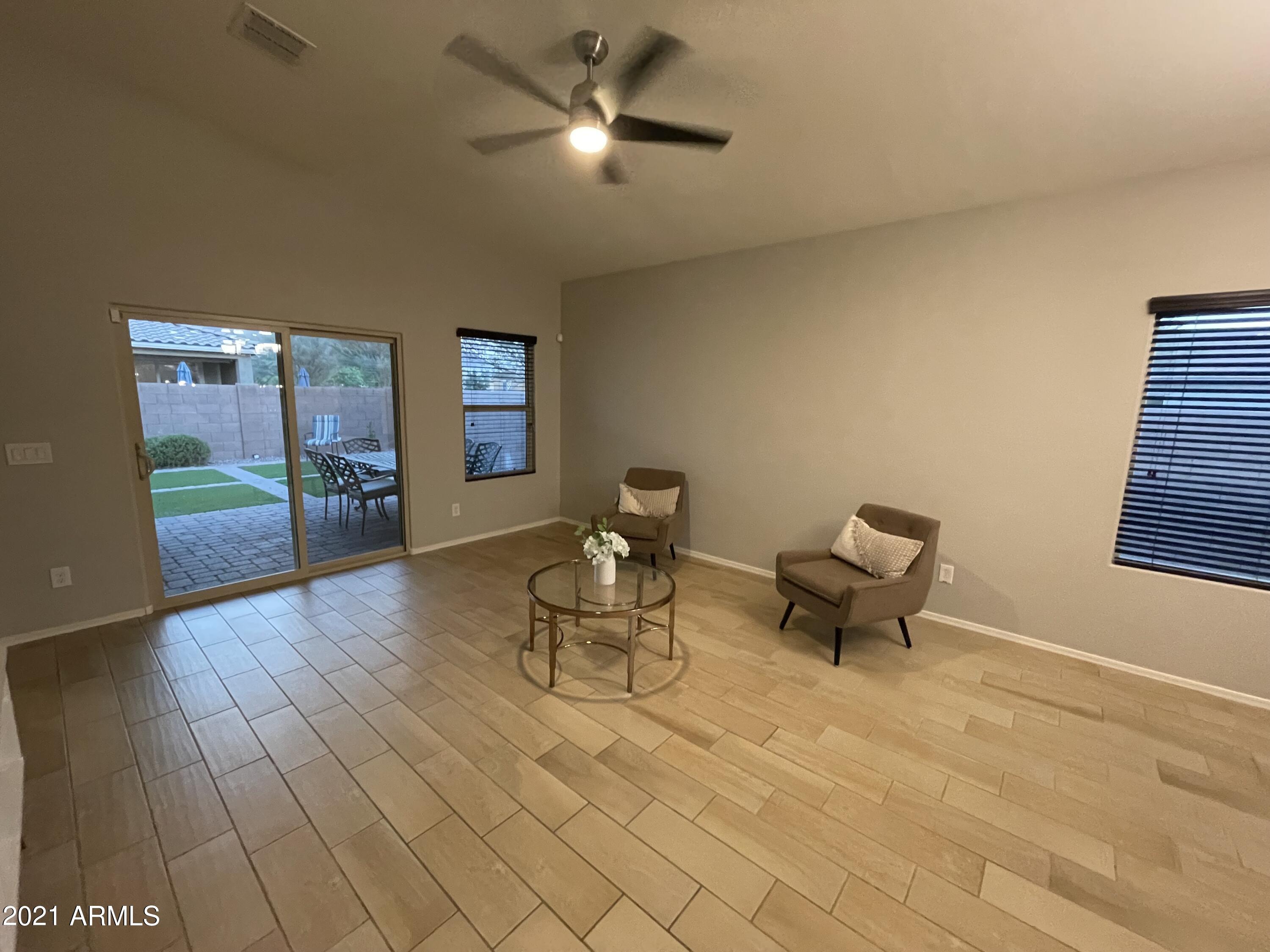 2649 East Gillcrest Road Gilbert, AZ 85298 - Photo 12 of 50 Family Room