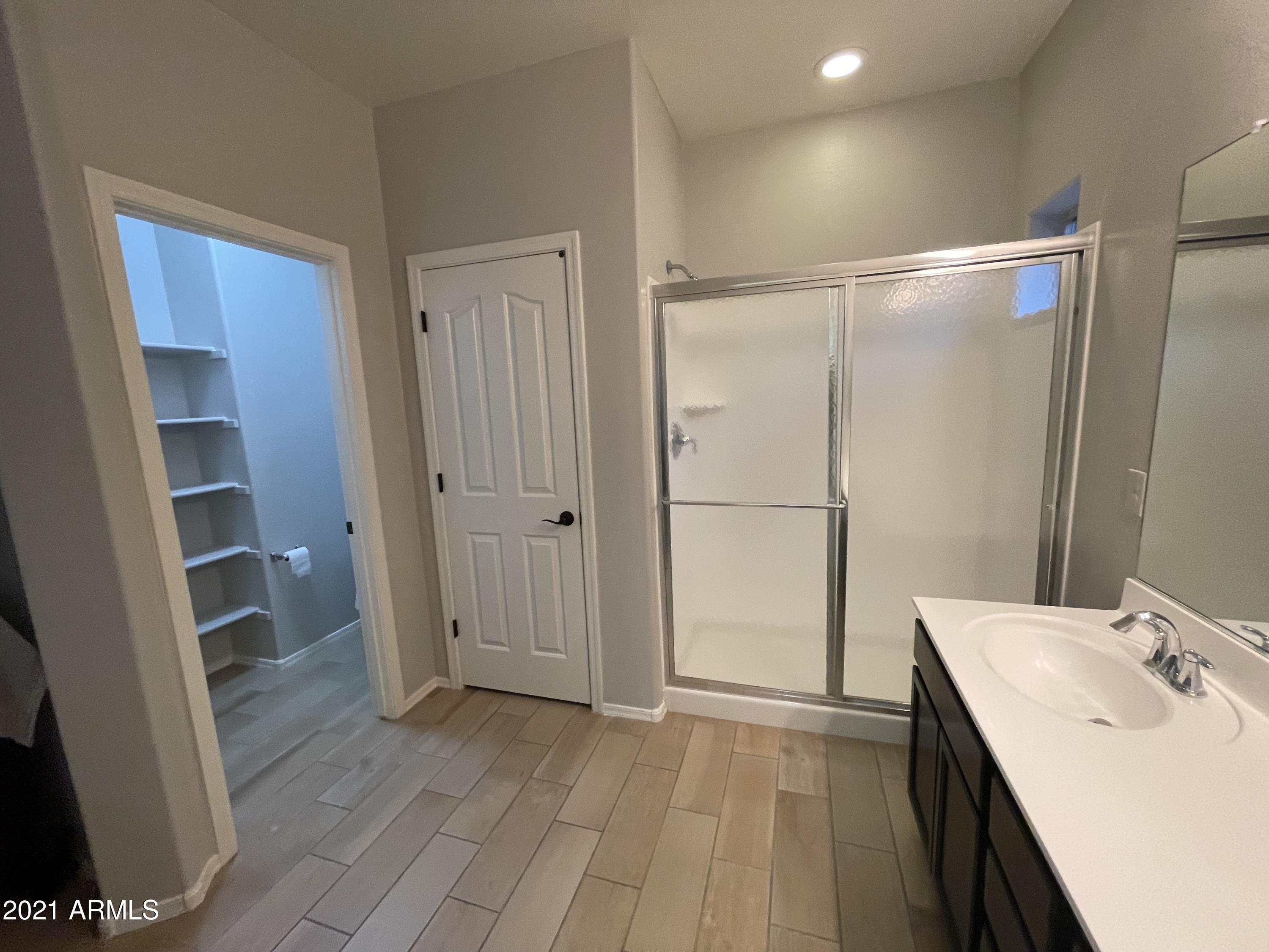 2649 East Gillcrest Road Gilbert, AZ 85298 - Photo 27 of 50 Master Bath