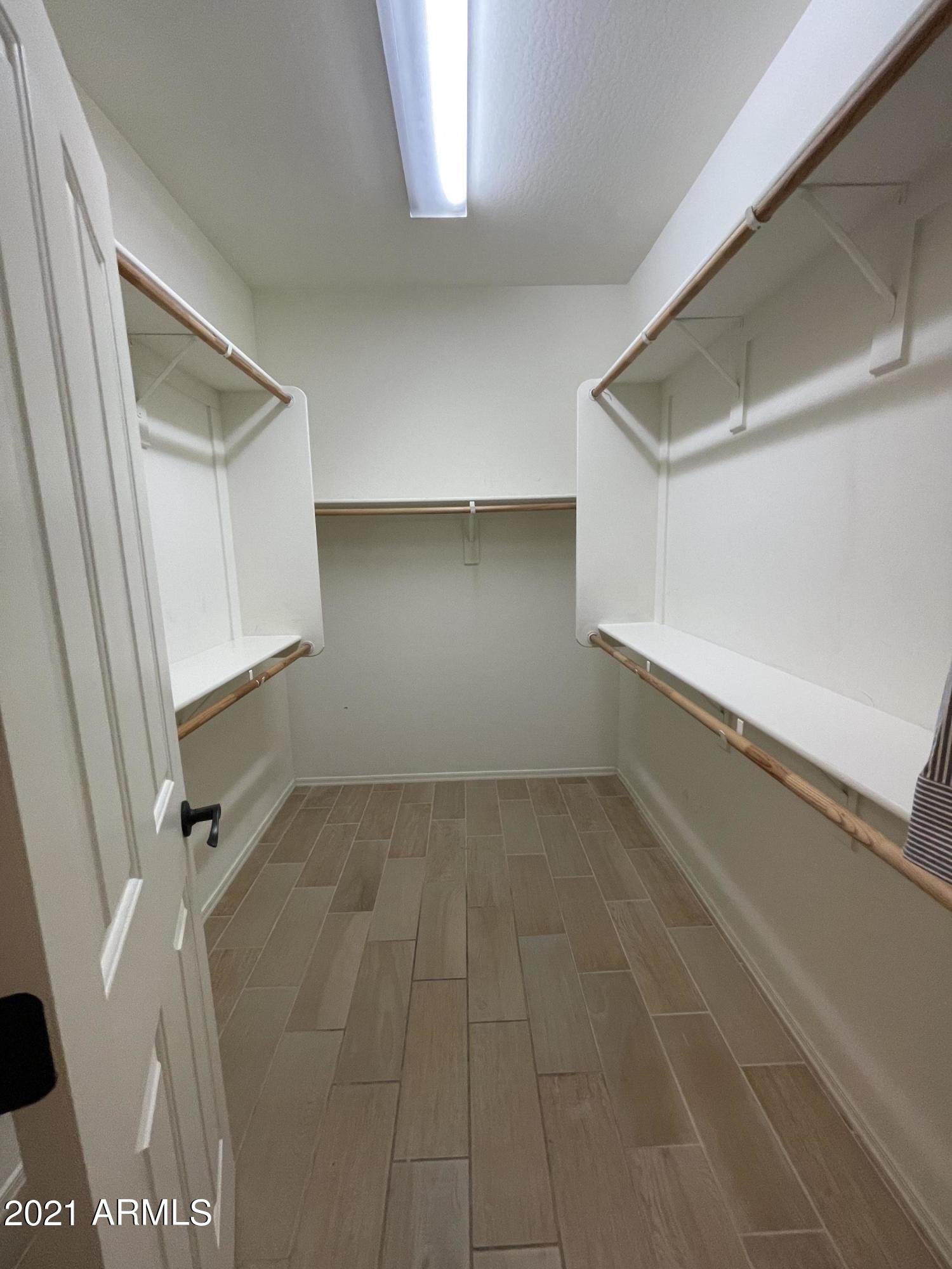 2649 East Gillcrest Road Gilbert, AZ 85298 - Photo 28 of 50 Master Closet