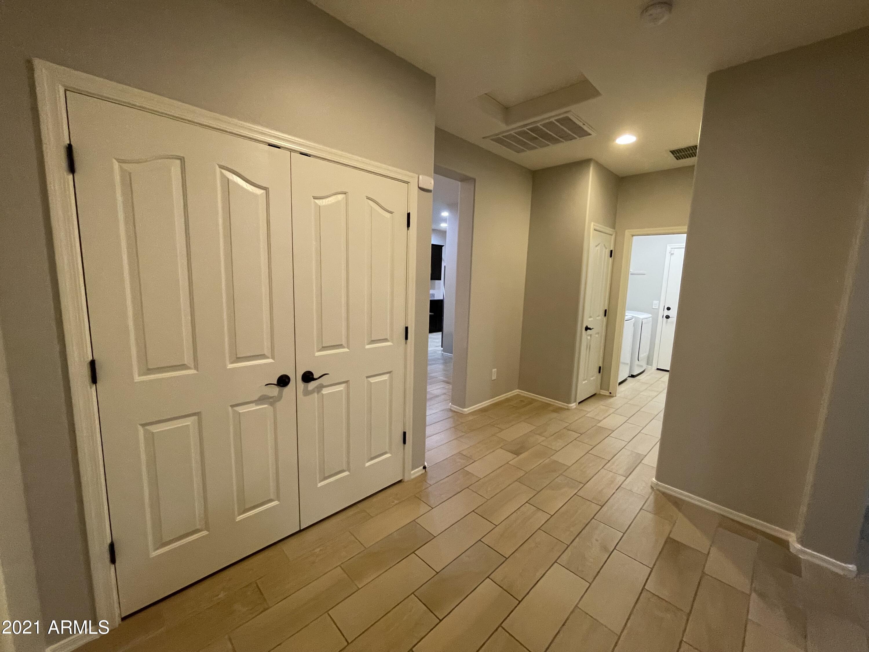 2649 East Gillcrest Road Gilbert, AZ 85298 - Photo 30 of 50 Hallway Closet