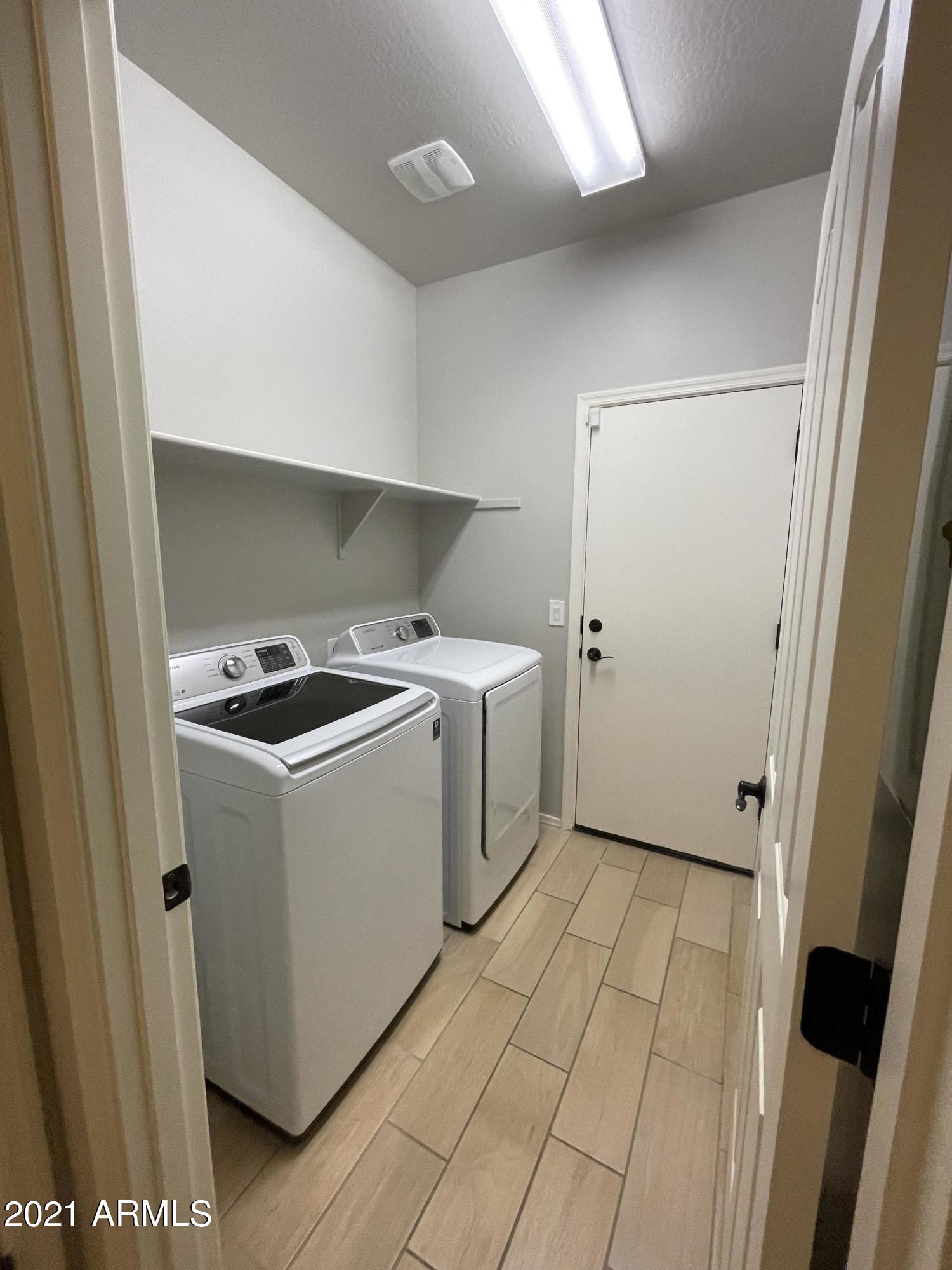 2649 East Gillcrest Road Gilbert, AZ 85298 - Photo 40 of 50 Laundry room