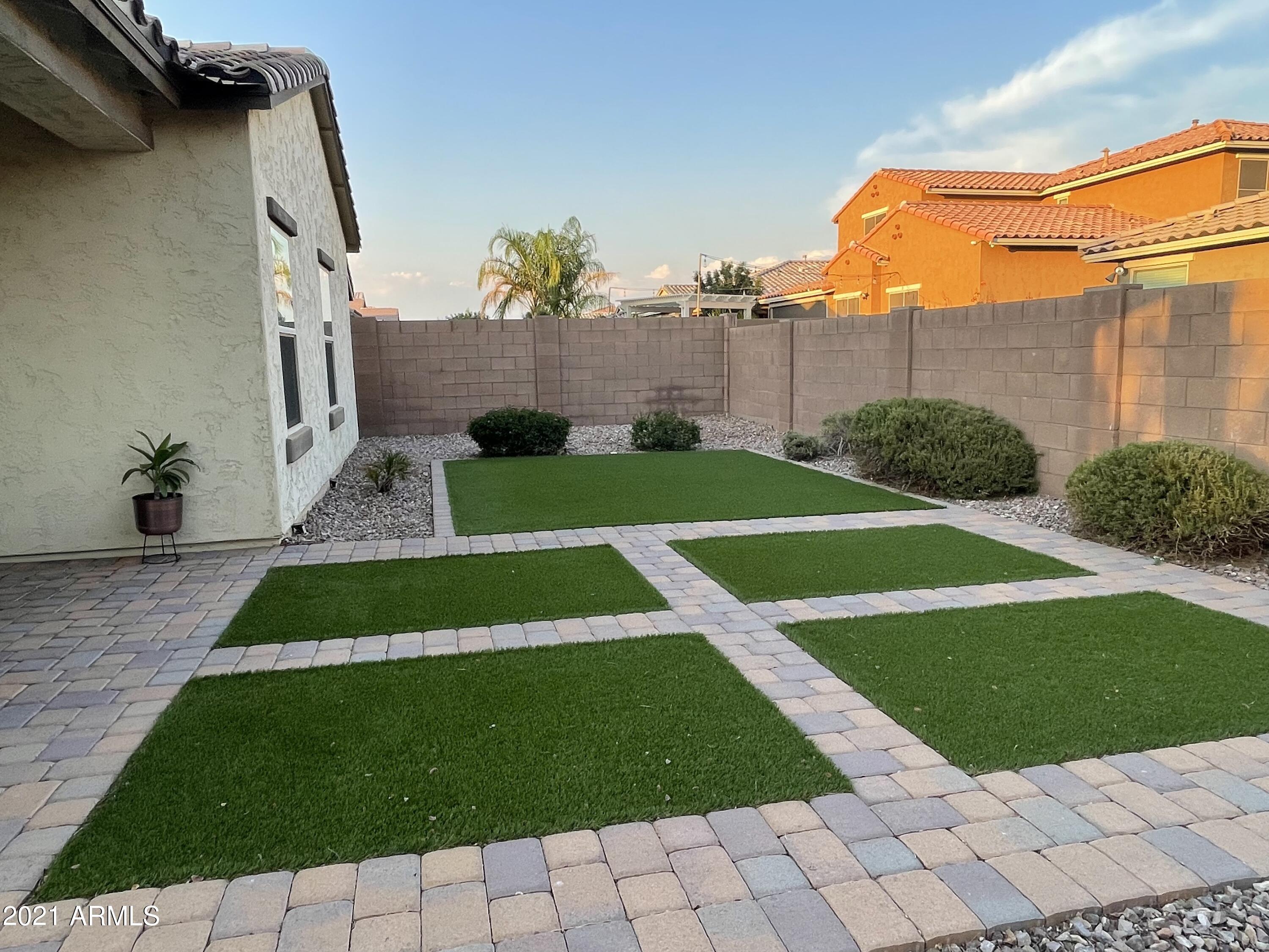 2649 East Gillcrest Road Gilbert, AZ 85298 - Photo 45 of 50 Nice backyard