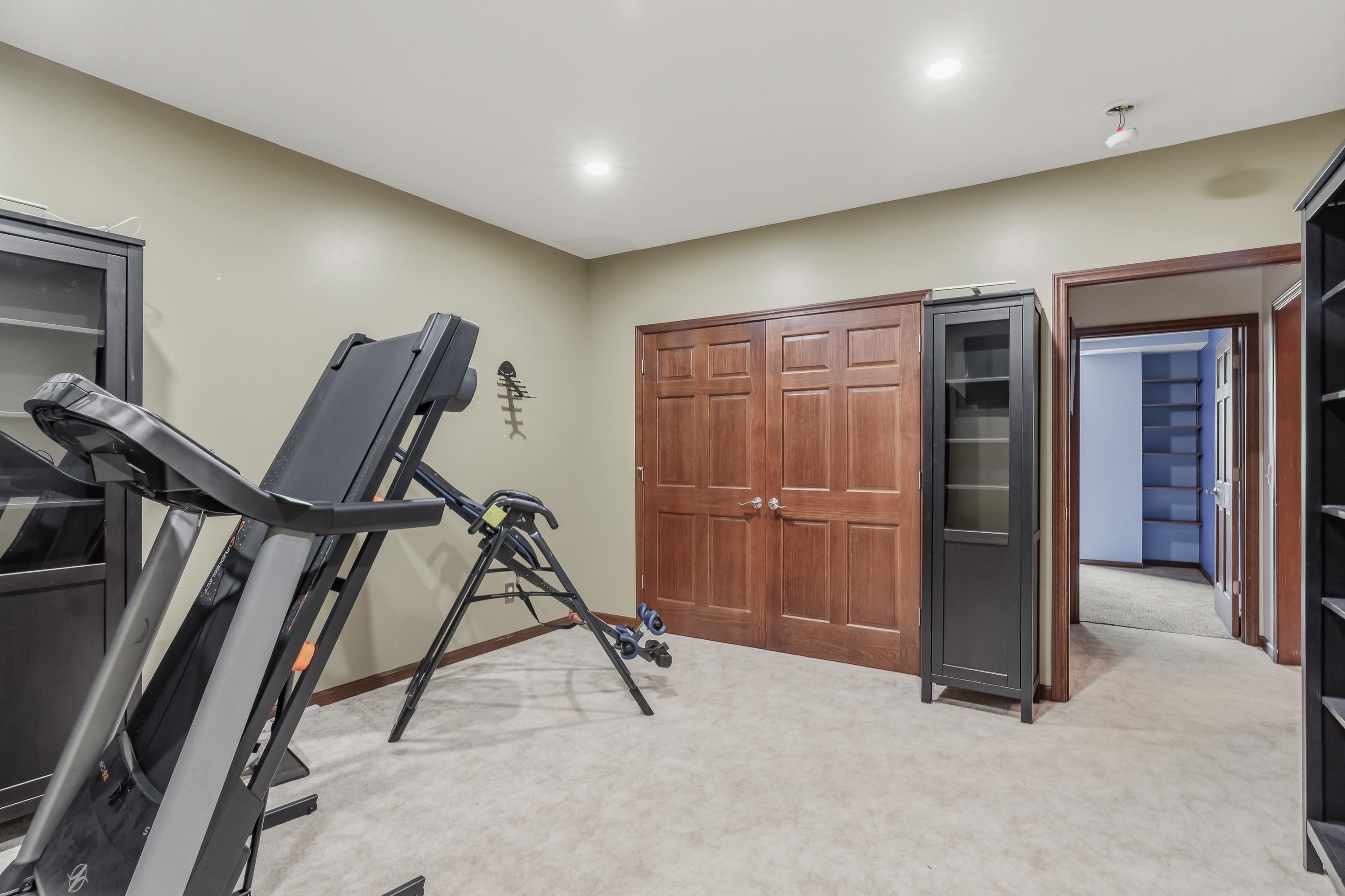 105 South Hunters Ridge Warsaw, IN 46582 - Photo 26 of 36 Gallery Image 26