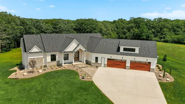 $2,180,000 | 4868 Royal Oaks Circle Southwest, Rochester, MN 55902