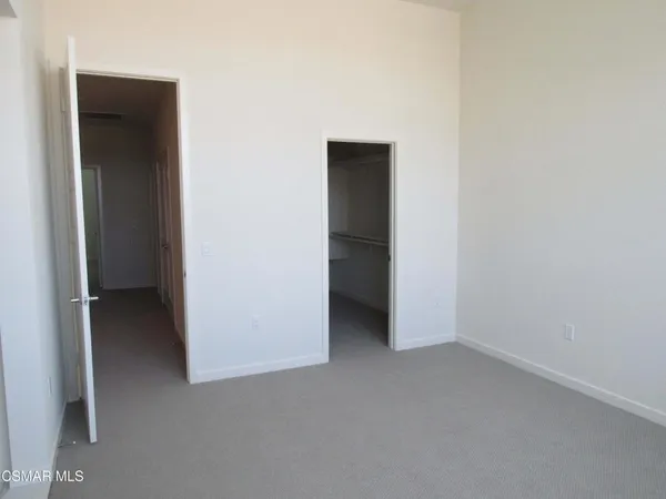 $4,195 | 527 Winchester Drive, Oxnard, CA 93036