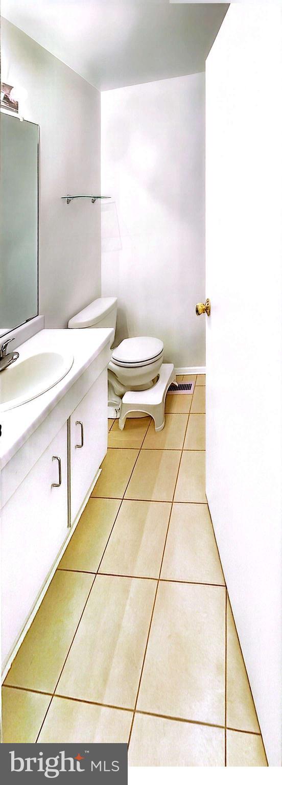 407 Harrier Row Marlton, NJ 08053 - Photo 10 of 13 a bathroom with a sink and a toilet