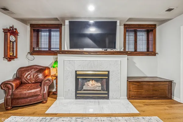 $2,650 | 659 West Buckingham Place, Unit G, Chicago, IL 60657