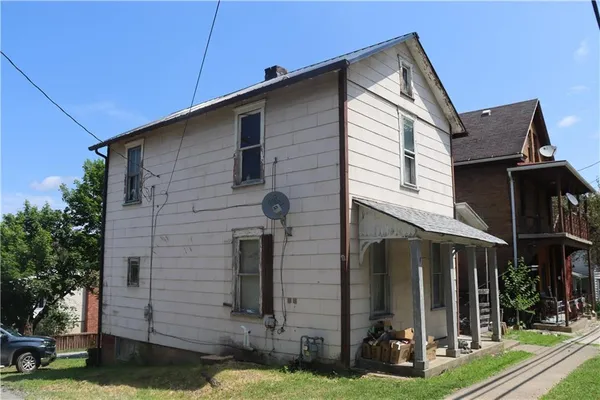 $74,900 | 413 North Market Street, Ligonier, PA 15658
