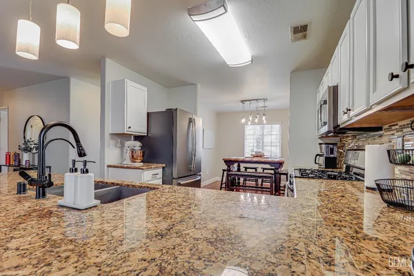 $399,900 | Undisclosed Address, Bakersfield, CA 93312