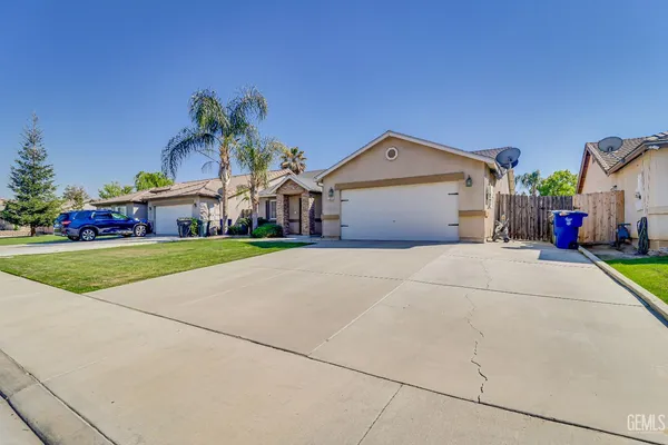 $399,900 | Undisclosed Address, Bakersfield, CA 93312