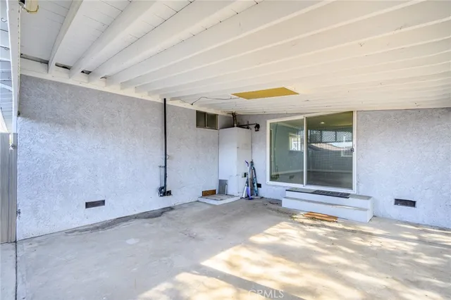 a view of a indoor garage