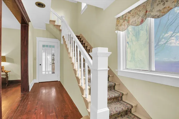 $219,000 | 525 County Road 2400 East, Broadlands, IL 61816